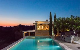 Myrtoan Pelagos Villa